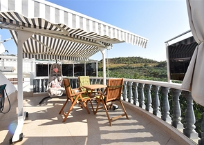 فيلا 3+1 محاطة بالجبال الخضراء في كارجيجاك