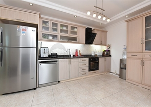 فيلا 3+1 محاطة بالجبال الخضراء في كارجيجاك