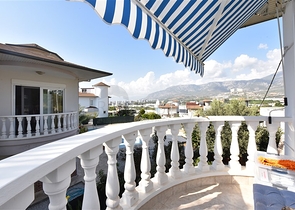 فيلا 3+1 محاطة بالجبال الخضراء في كارجيجاك