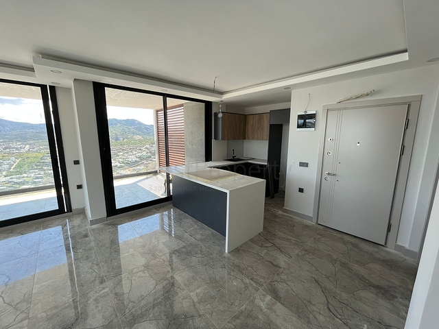 مشروع مساكن مع إطلالات بانورامية على البحر والجبل في منطقة جوندوان