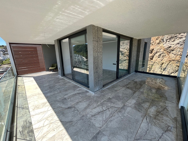 مشروع مساكن مع إطلالات بانورامية على البحر والجبل في منطقة جوندوان