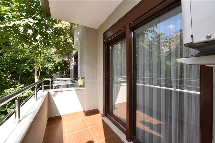 شقة 3+1 مع مطبخ منفصل في وسط ألانيا