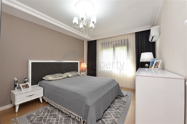 شقة 3+1 مع مطبخ منفصل في وسط ألانيا