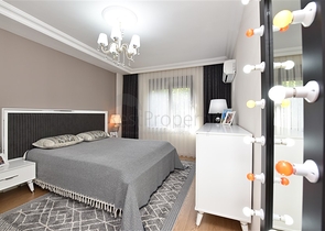 شقة 3+1 مع مطبخ منفصل في وسط ألانيا