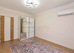 شقة 3+1 مع مطبخ منفصل في وسط ألانيا