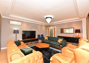 شقة 3+1 مع مطبخ منفصل في وسط ألانيا