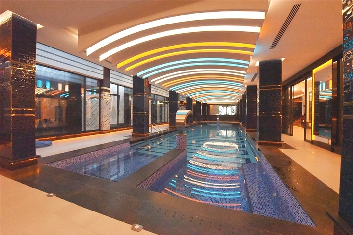 شقة من غرفتي نوم في مجمع سكني فاخر في منطقة محمودلار