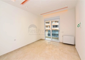 شقة من غرفتي نوم في مجمع سكني فاخر في منطقة محمودلار