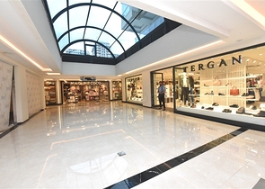 شقة من غرفتي نوم في مجمع سكني فاخر في منطقة محمودلار