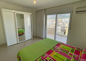 بنتهاوس واسع في منطقة محمودلار 