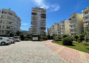 بنتهاوس واسع في منطقة محمودلار 