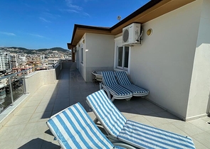 بنتهاوس واسع في منطقة محمودلار 