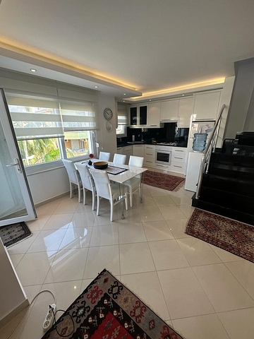 بنتهاوس 3+1 في منطقة أوبا