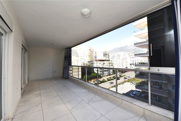 شقة فسيحة 1 + 1 في منطقة محمودلار