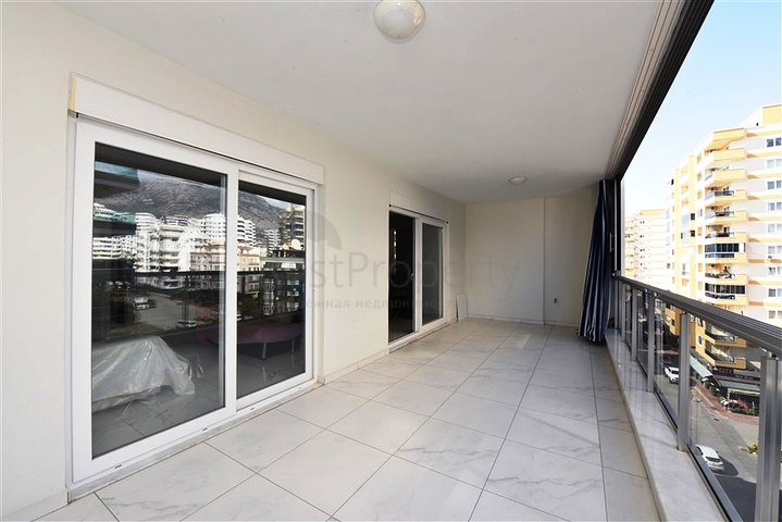 شقة فسيحة 1 + 1 في منطقة محمودلار