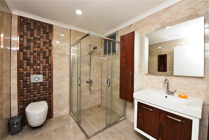 شقة فسيحة 1 + 1 في منطقة محمودلار