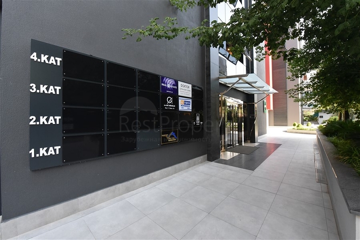 مساحة مكتبية في مجمع حديث