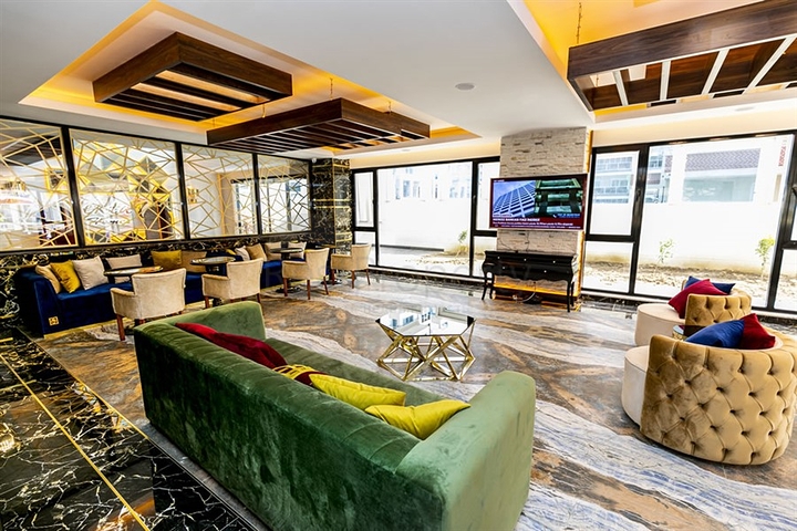 شقة فاخرة 2 + 1 في المجمع الأكثر شعبية في منطقة محمودلار