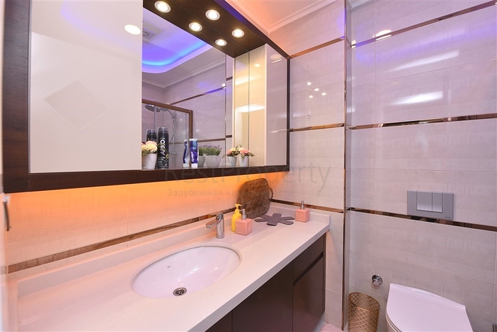 شقة فاخرة 2 + 1 في المجمع الأكثر شعبية في منطقة محمودلار