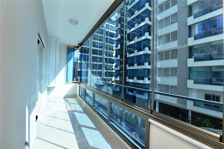 شقة فاخرة 2 + 1 في المجمع الأكثر شعبية في منطقة محمودلار