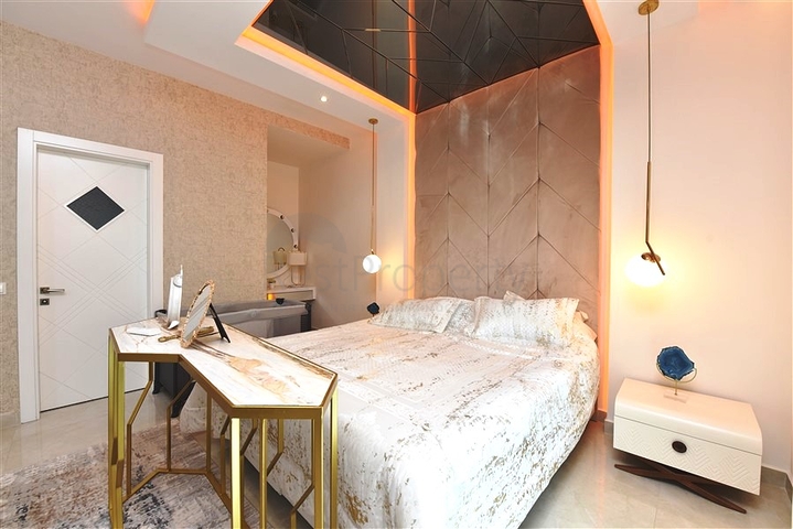 شقة فاخرة 2 + 1 في المجمع الأكثر شعبية في منطقة محمودلار