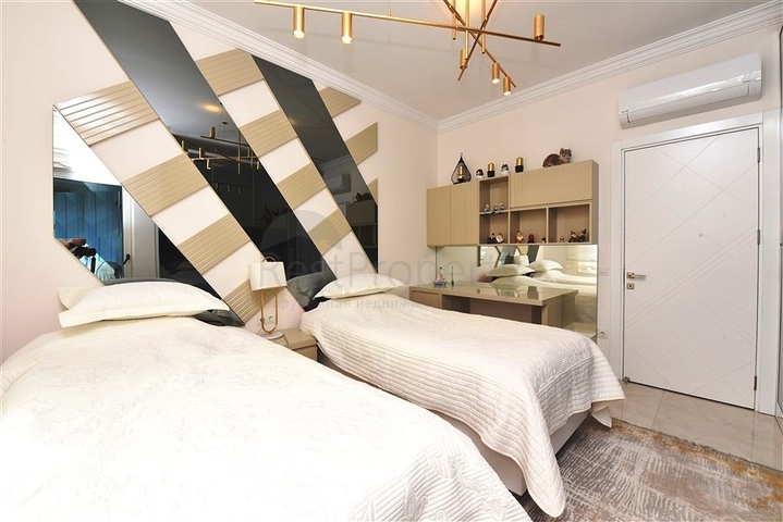 شقة فاخرة 2 + 1 في المجمع الأكثر شعبية في منطقة محمودلار