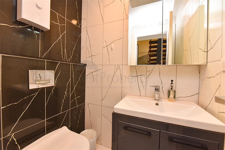 بنتهاوس مفروشة في منطقة أوبا الأوروبية