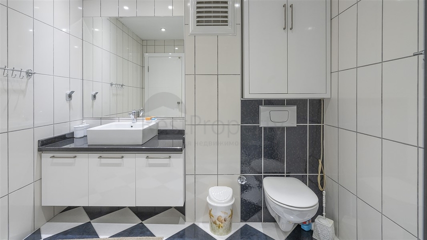 شقة 4 + 1 في السطر الأول مع إمكانية الحصول على الجنسية 