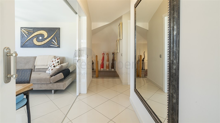 شقة 4 + 1 في السطر الأول مع إمكانية الحصول على الجنسية 