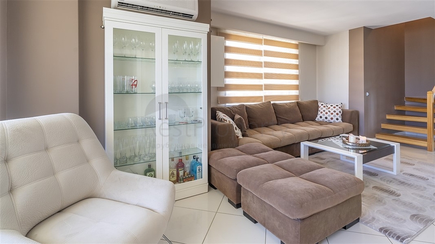 شقة 4 + 1 في السطر الأول مع إمكانية الحصول على الجنسية 