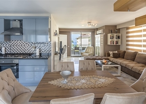 شقة 4 + 1 في السطر الأول مع إمكانية الحصول على الجنسية 