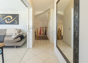 شقة 4 + 1 في السطر الأول مع إمكانية الحصول على الجنسية 