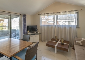 شقة 4 + 1 في السطر الأول مع إمكانية الحصول على الجنسية 