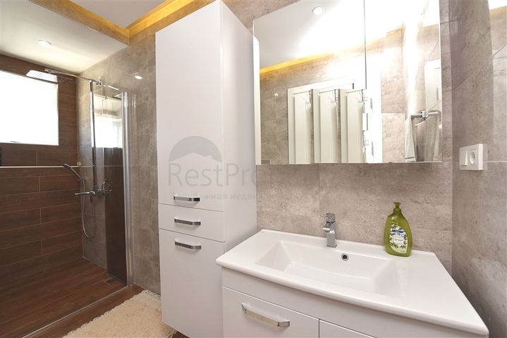 بنتهاوس 4 + 1 مع إطلالة مفتوحة على البحر وقلعة ألانيا