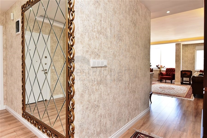 بنتهاوس 4 + 1 مع إطلالة مفتوحة على البحر وقلعة ألانيا