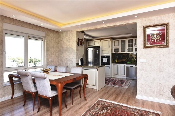 بنتهاوس 4 + 1 مع إطلالة مفتوحة على البحر وقلعة ألانيا