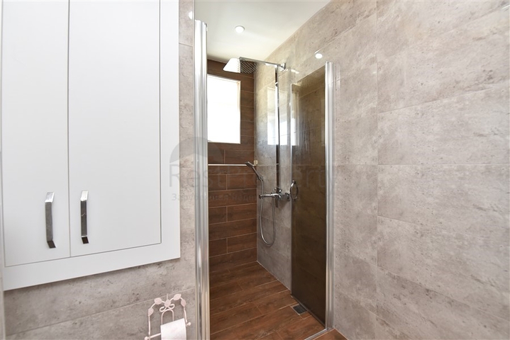 بنتهاوس 4 + 1 مع إطلالة مفتوحة على البحر وقلعة ألانيا