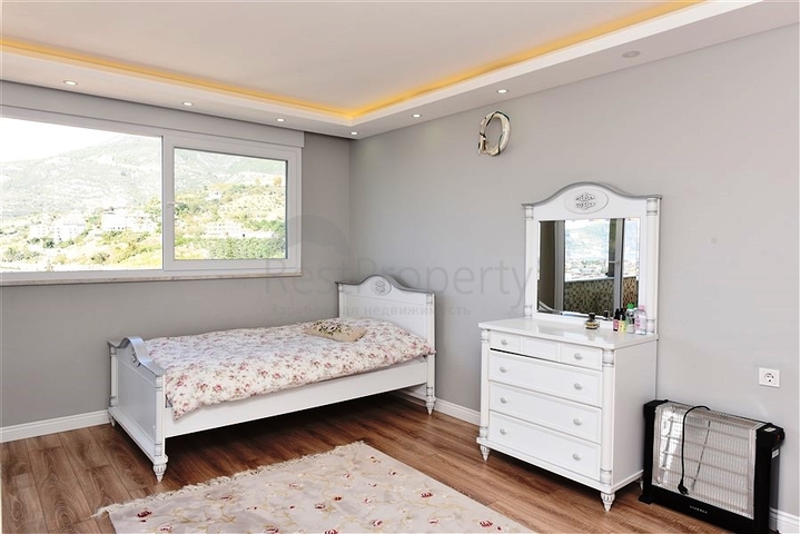 بنتهاوس 4 + 1 مع إطلالة مفتوحة على البحر وقلعة ألانيا