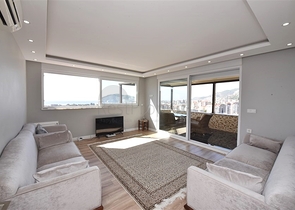 بنتهاوس 4 + 1 مع إطلالة مفتوحة على البحر وقلعة ألانيا