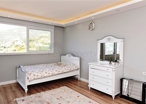 بنتهاوس 4 + 1 مع إطلالة مفتوحة على البحر وقلعة ألانيا