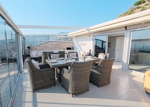 فيلا 4+1 مع مناظر خلابة وحمام سباحة