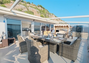 فيلا 4+1 مع مناظر خلابة وحمام سباحة