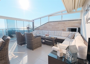 فيلا 4+1 مع مناظر خلابة وحمام سباحة