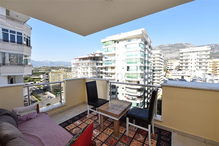 شقة فسيحة 2 + 1 في منطقة محمودلار