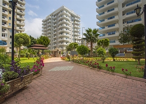 شقة فسيحة 2 + 1 في منطقة محمودلار