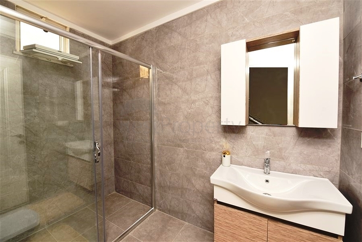 حديقة دوبلكس في وسط ألانيا