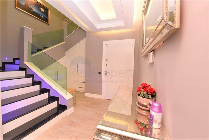 بنتهاوس 3+1 في منطقة أوبا 