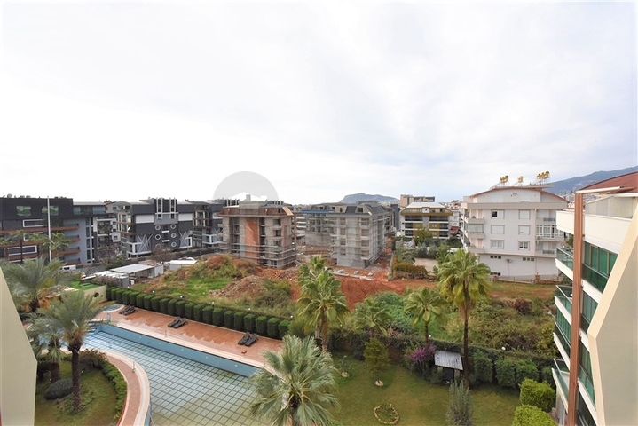 بنتهاوس 3+1 في منطقة أوبا 