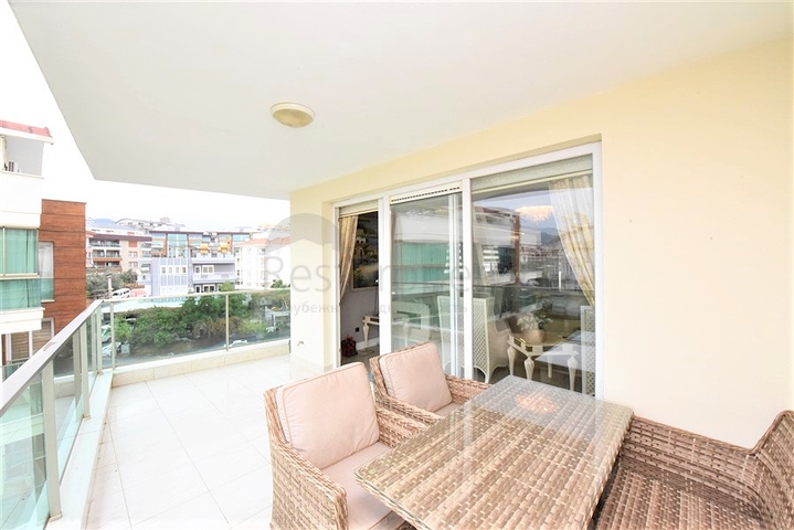 بنتهاوس 3+1 في منطقة أوبا 