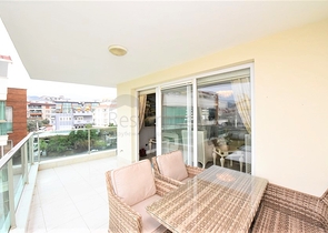 بنتهاوس 3+1 في منطقة أوبا 